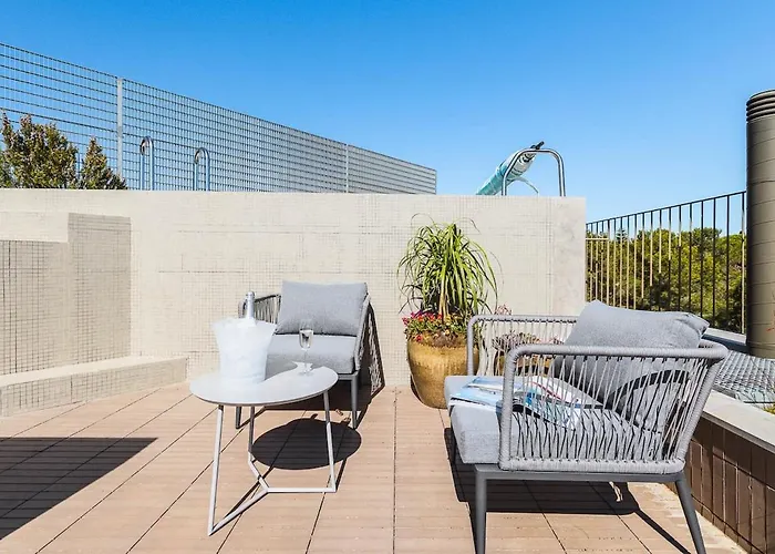 The Lumina Rooftop Pool Apartmán *