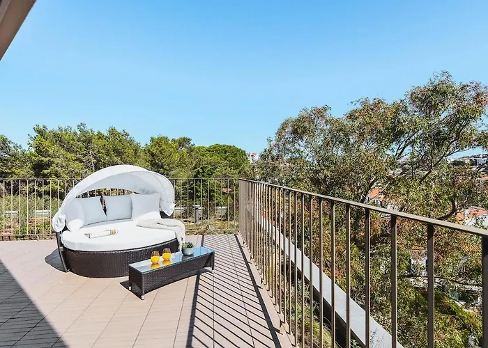 The Lumina Rooftop Pool * Cascaes