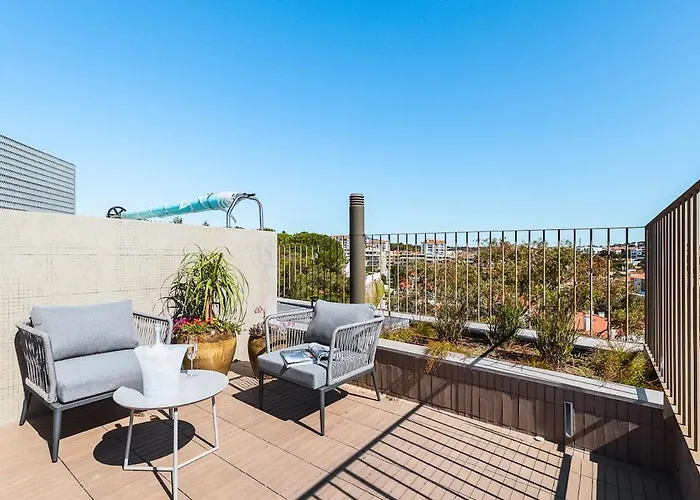 The Lumina Rooftop Pool * Cascaes